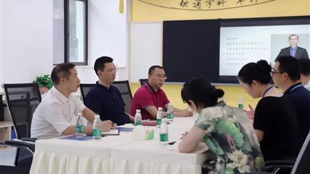 雙流區委常委、統戰部部長董成一行蒞臨成都藍港外國語...