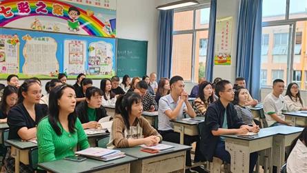 雙向奔赴 共育花開 || 眉山冠城實驗學(xué)校小學(xué)部召...