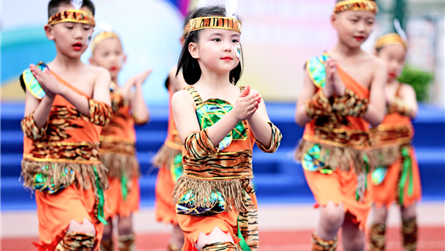 揚體育精神 展藍外風采 || 成都藍港外國語學校第...