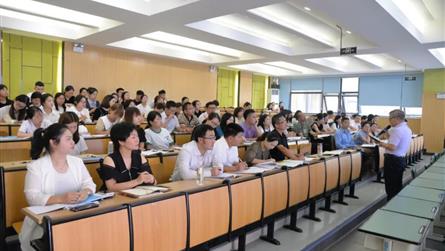 凝心聚力打造優質特色初中 || 眉山冠城實驗學校初...