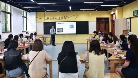 在陪餐中相伴，在品味中成長 || 成都藍(lán)港外國語學(xué)...