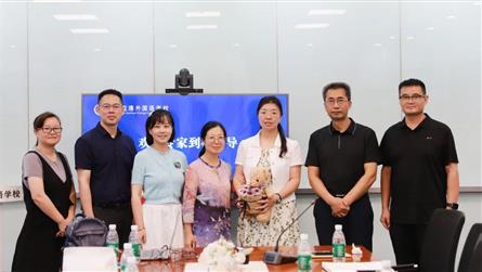 專業(yè)引領(lǐng)明方向 傾情指導(dǎo)促成長