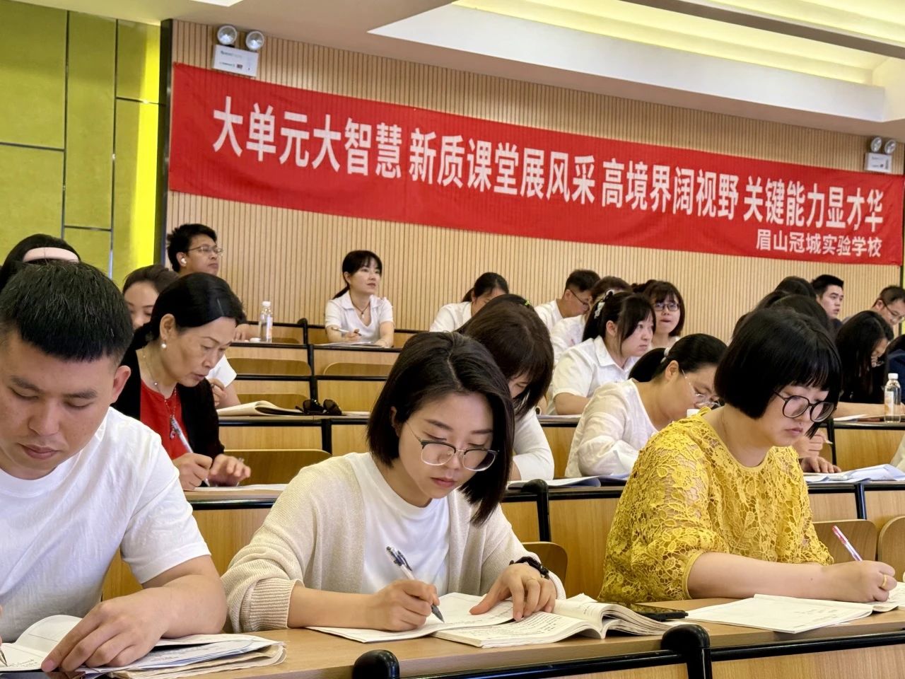 DM_20250515101100_033